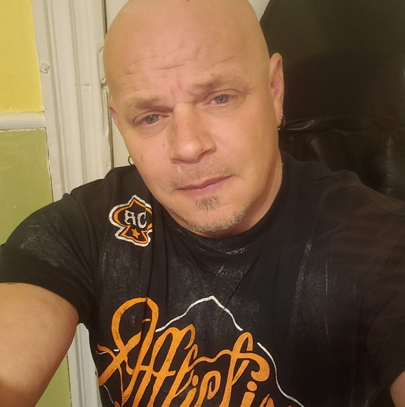 Meet your Posher, Kevin - Picture 1 of 1